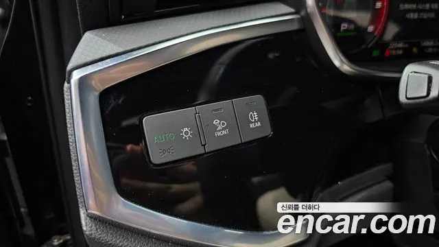 Audi Q3 35 TDI quattro Premium — Фото автомобиля 18