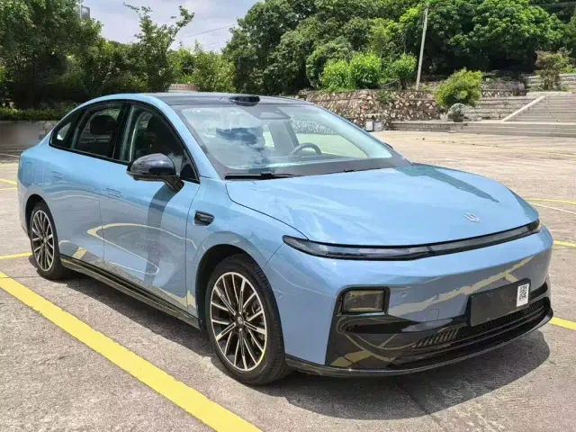 Leapmotor B01 — Фото автомобиля 3