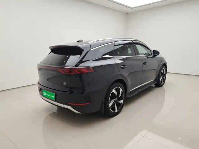 BYD Tang — Фото автомобиля 6