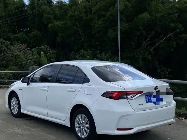 Toyota Corolla — Фото автомобиля 9