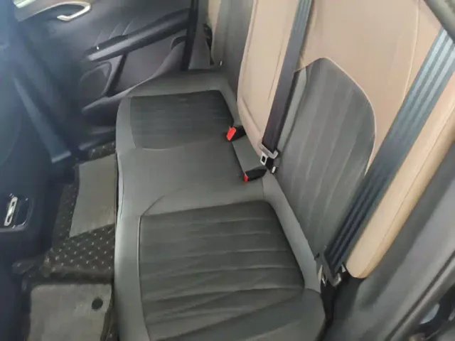 Changan Eado — Фото автомобиля 16