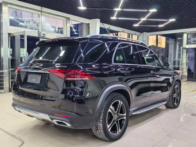 Mercedes-Benz GLE-Class — Фото автомобиля 13