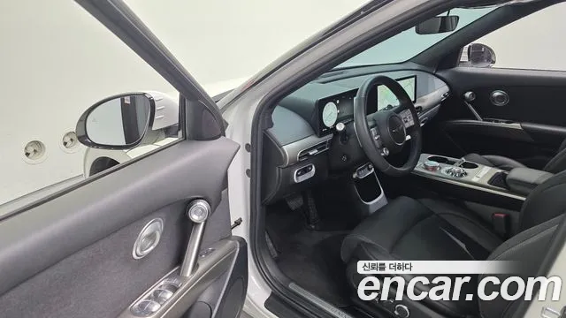 Genesis GV60 — Фото автомобиля 13