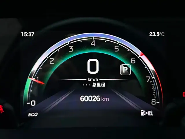 GAC Trumpchi M6 — Фото автомобиля 13