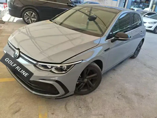 Фотография автомобиля — Volkswagen Golf
