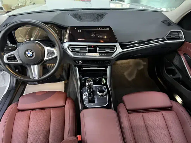 BMW 3 Series — Фото автомобиля 12