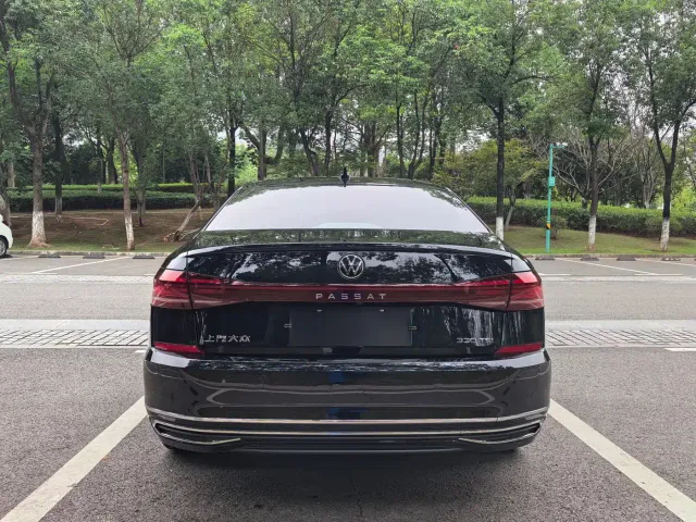 Volkswagen Passat — Фото автомобиля 5