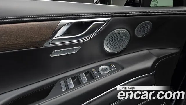 Genesis GV80 — Фото автомобиля 27
