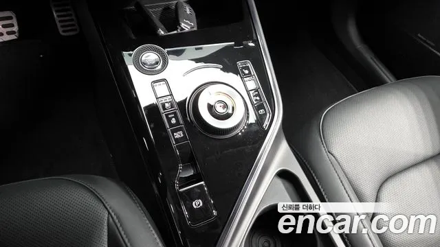 Kia Niro The All New Niro Signature — Фото автомобиля 9