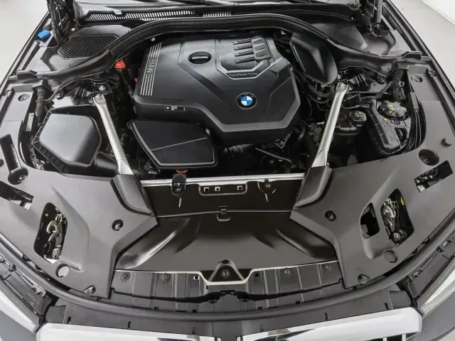 BMW 5 Series — Фото автомобиля 6