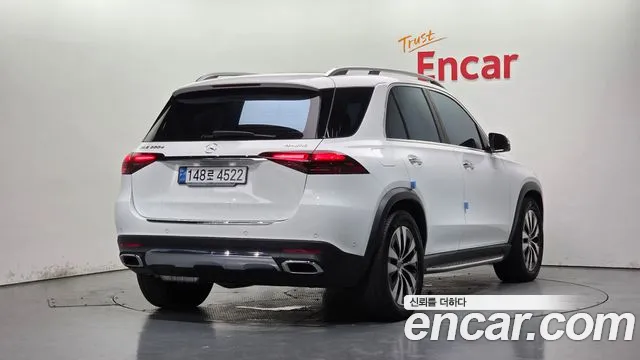 Фотография автомобиля — Mercedes-Benz GLE-Class
