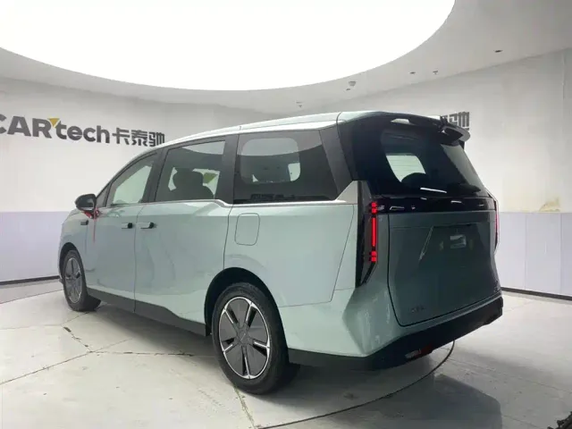 Maxus Dajia 7 — Фото автомобиля 7