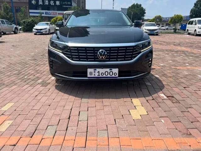 Volkswagen Passat — Фото автомобиля 2