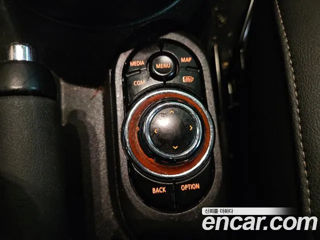 MINI Cooper — Фото автомобиля 16