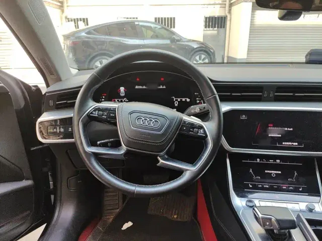Audi A7L — Фото автомобиля 6