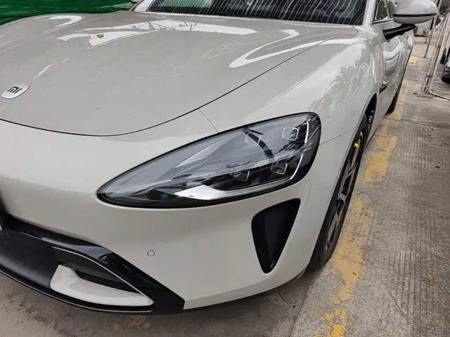 Xiaomi SU7 — Фото автомобиля 17