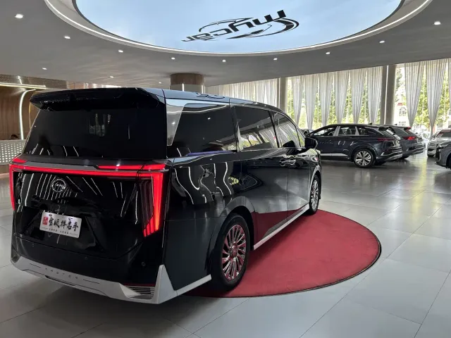 GAC Trumpchi M8 — Фото автомобиля 5