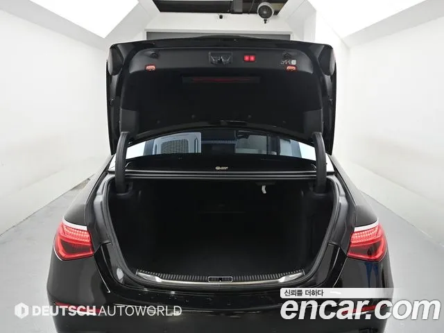Mercedes-Benz S-Class — Фото автомобиля 19