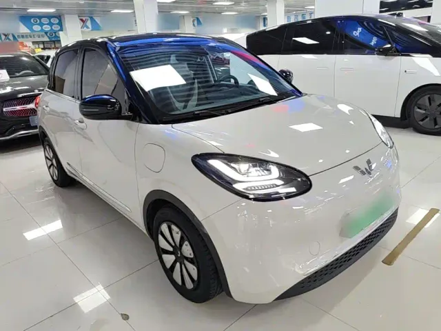 Wuling Bingo — Фото автомобиля 3