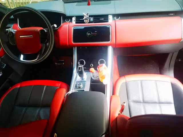 Land Rover Range Rover Sport — Фото автомобиля 7