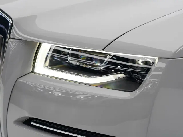Rolls-Royce Ghost — Фото автомобиля 9