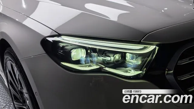 Mercedes-Benz E-Class E-класс W214 E300 4MATIC Exclusive — Фото автомобиля 21