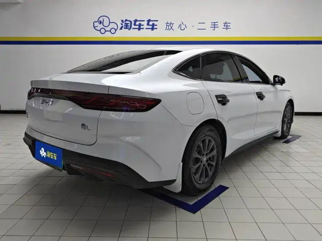 BYD Qin L — Фото автомобиля 3