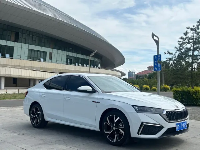 Skoda Octavia — Фото автомобиля 3