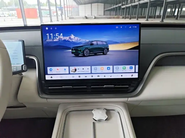 Dongfeng eπ 008 — Фото автомобиля 12