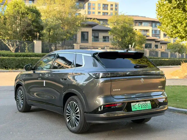 Dongfeng Aeolus L8 — Фото автомобиля 7