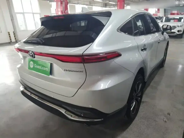 Toyota Harrier — Фото автомобиля 6
