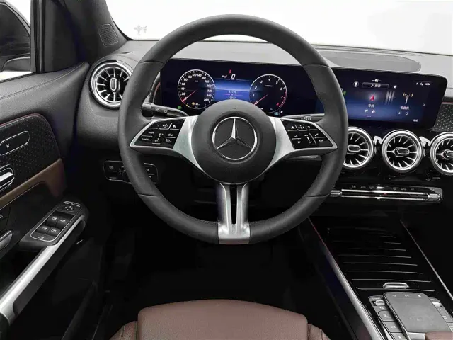 Mercedes-Benz GLB-Class — Фото автомобиля 9