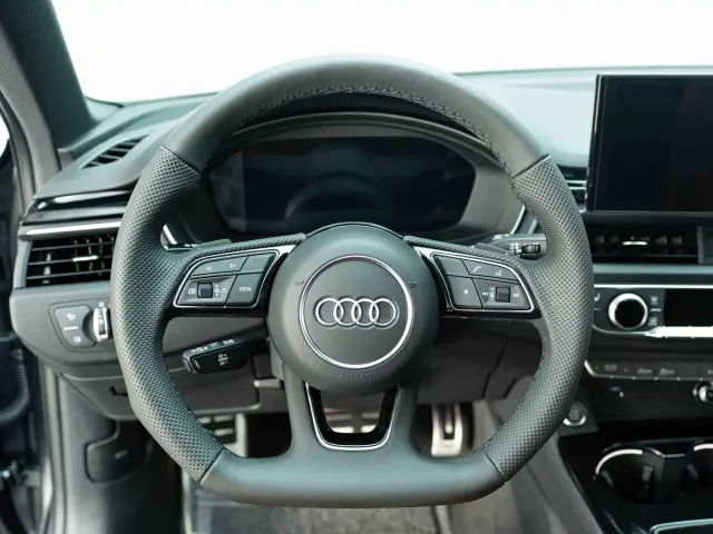 Audi A4L — Фото автомобиля 13