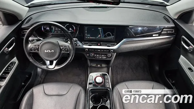 Kia Niro — Фото автомобиля 7