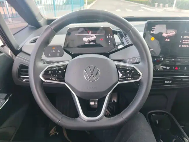 Volkswagen ID.3 — Фото автомобиля 10