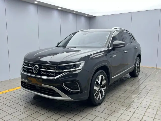 Фотография автомобиля — Volkswagen Tayron