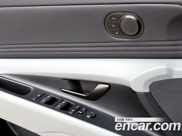 Hyundai Avante CN7 — Фото автомобиля 11