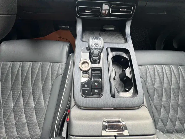 GAC Trumpchi GS8 — Фото автомобиля 5