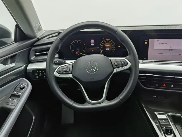Volkswagen Lamando — Фото автомобиля 11