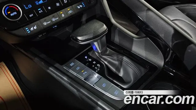 Hyundai Avante — Фото автомобиля 12
