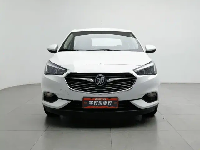 Buick Excelle — Фото автомобиля 3