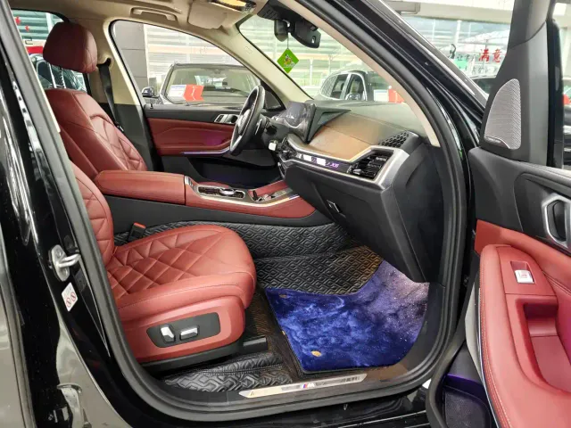 BMW X5 — Фото автомобиля 9
