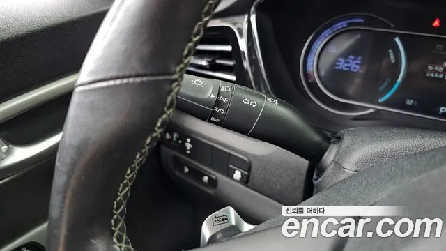 Kia Niro Niro Plus Air — Фото автомобиля 13