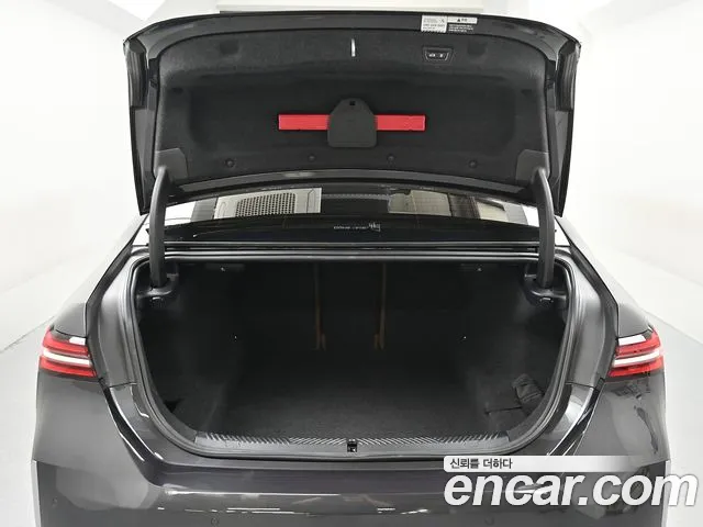 BMW 5 Series G60 — Фото автомобиля 9