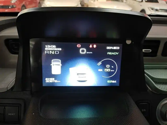 Wuling Hongguang Mini EV — Фото автомобиля 11