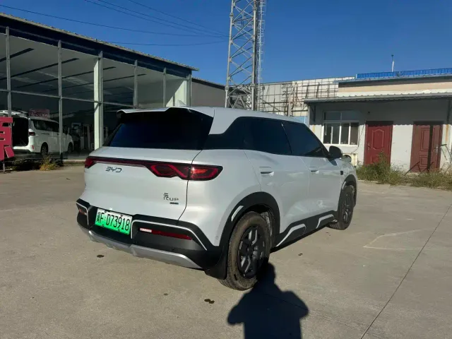 BYD Yuan UP — Фото автомобиля 12