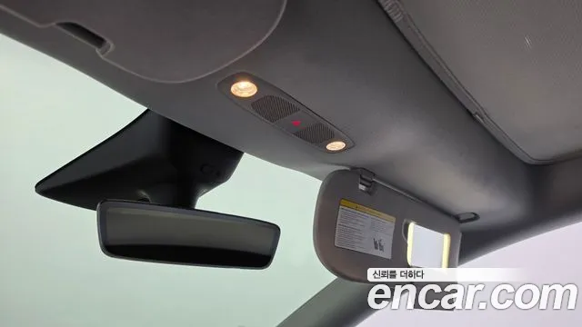 Tesla Model Y — Фото автомобиля 28
