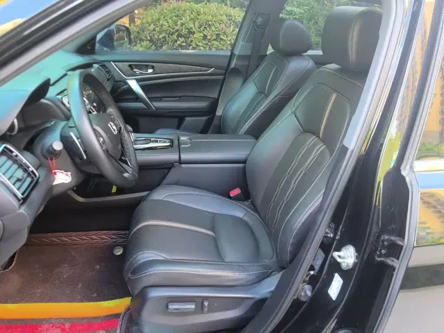Honda UR-V — Фото автомобиля 10