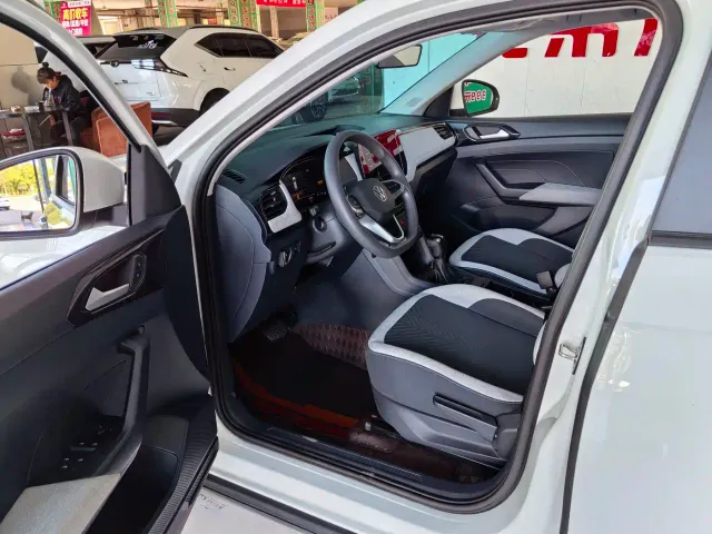 Volkswagen Tharu — Фото автомобиля 7