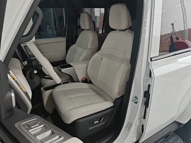 iCAR V23 — Фото автомобиля 14